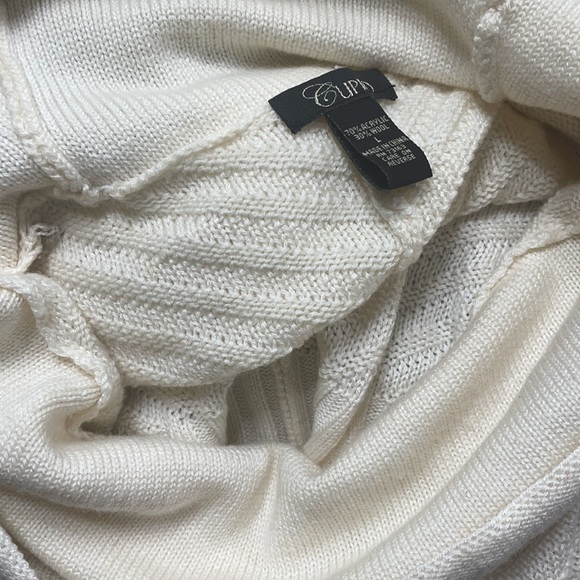 Cupio cream color sweater - Picture 10 of 11
